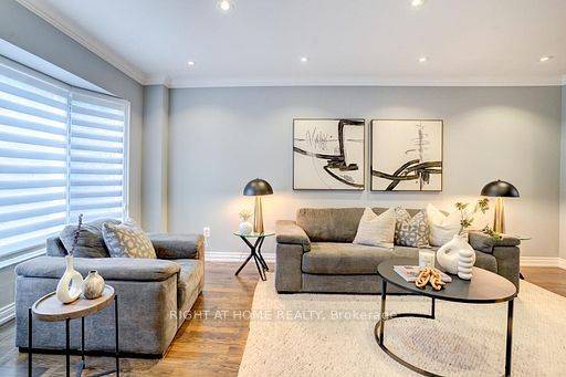 Mississauga, ON L4W 3K9,4021 Sasha CT