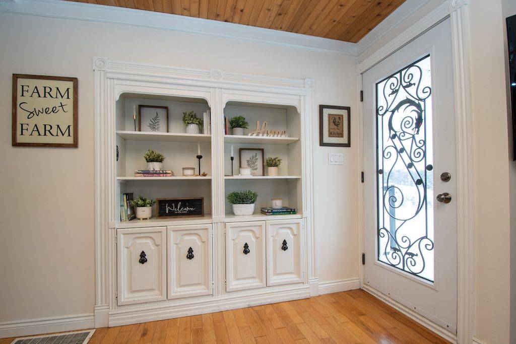 Kawartha Lakes, ON L0A 1K0,513 Highway 35 N/A S