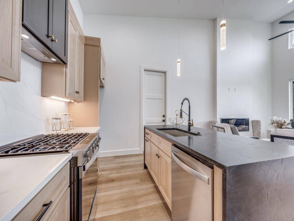 Gordonville, TX 76245,205 Mission Hills Drive