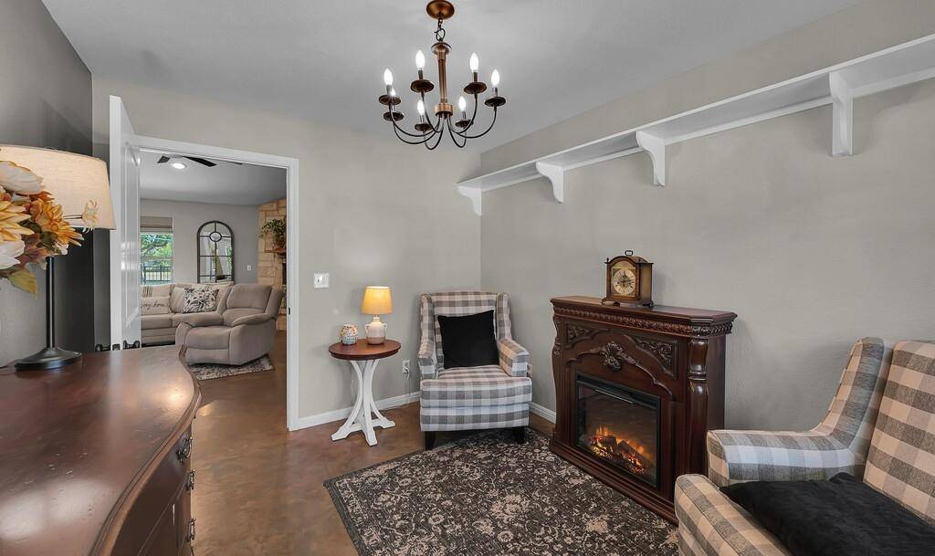 Waco, TX 76705,655 Buster Chatham Road