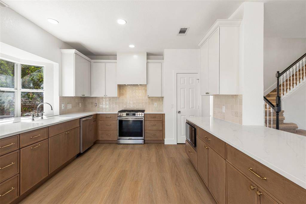 Lewisville, TX 75067,421 Ridge Meade Drive