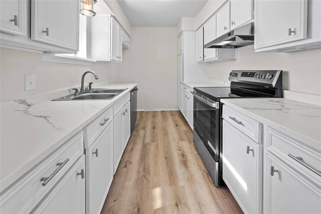 Dallas, TX 75230,10574 High Hollows Drive #265