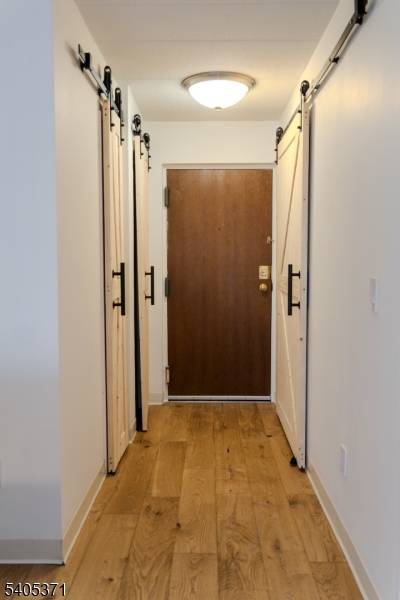 Hackensack City, NJ 07601,5 Linden St #2H