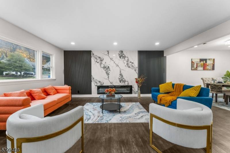 Clifton City, NJ 07013,28 Charles St