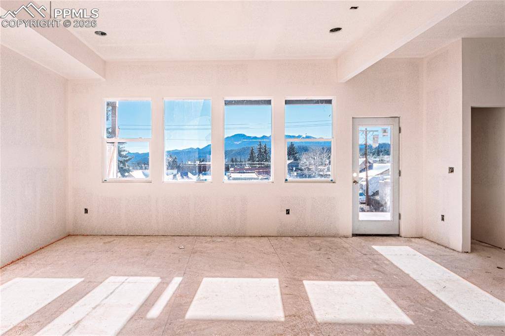 Woodland Park, CO 80863,205 W Henrietta AVE