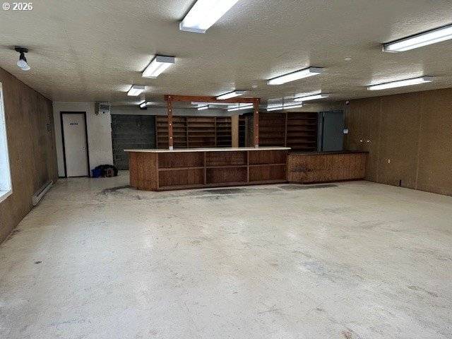 Coos Bay, OR 97420,1120 S BROADWAY