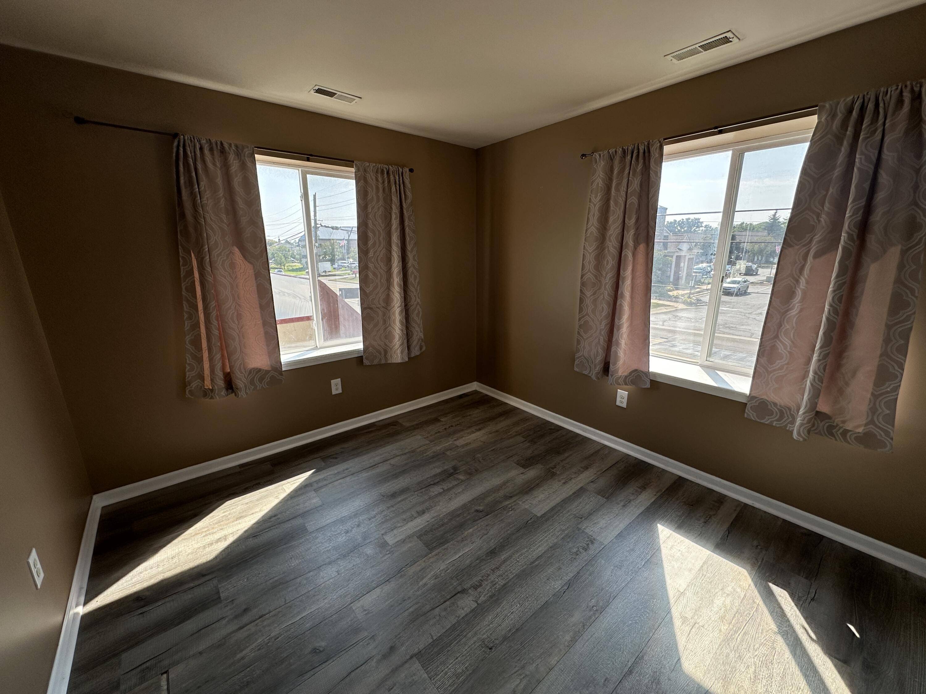 Commerce Twp, MI 48382,2579 Union Lake RD #1