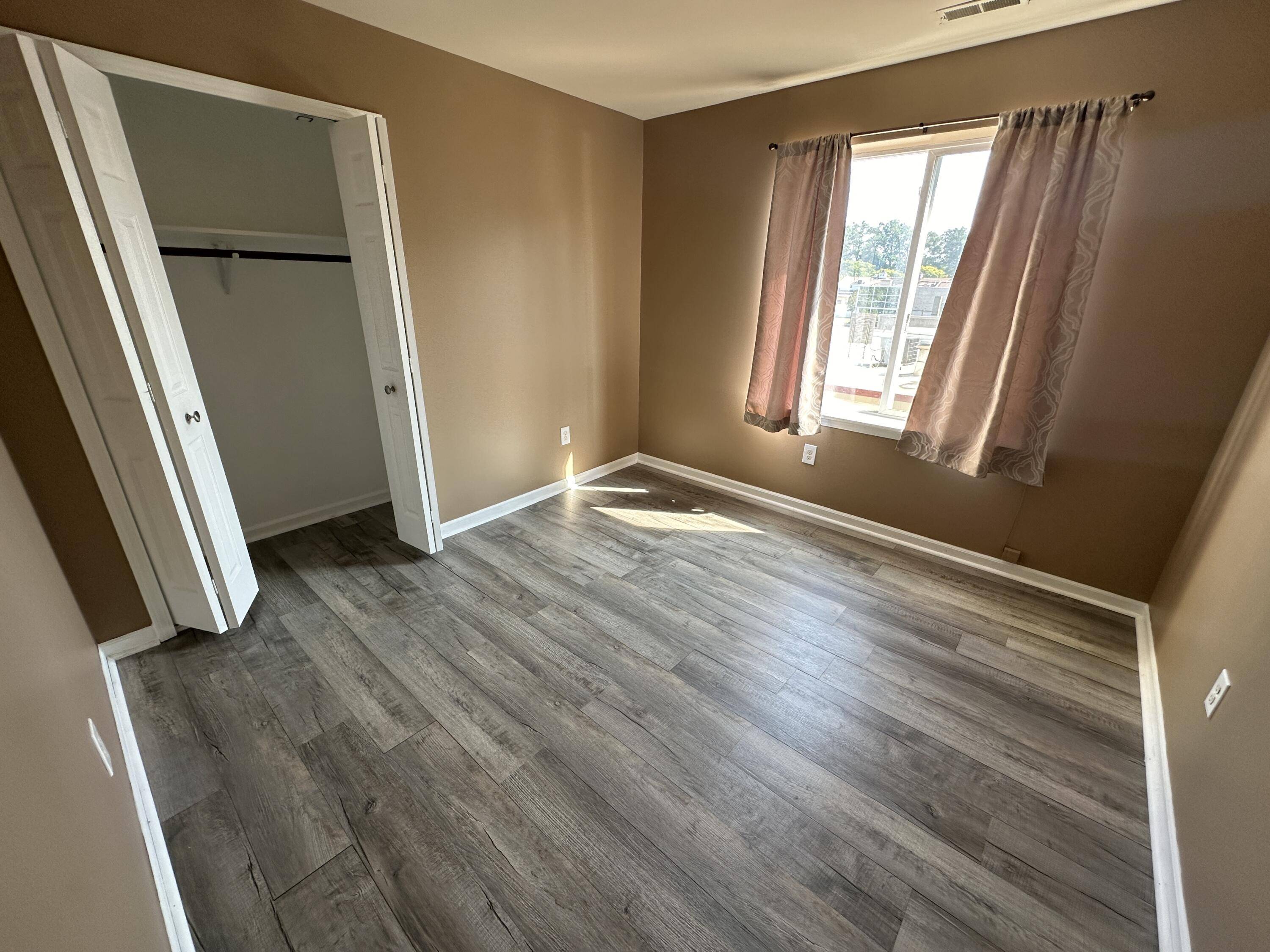 Commerce Twp, MI 48382,2579 Union Lake RD #1