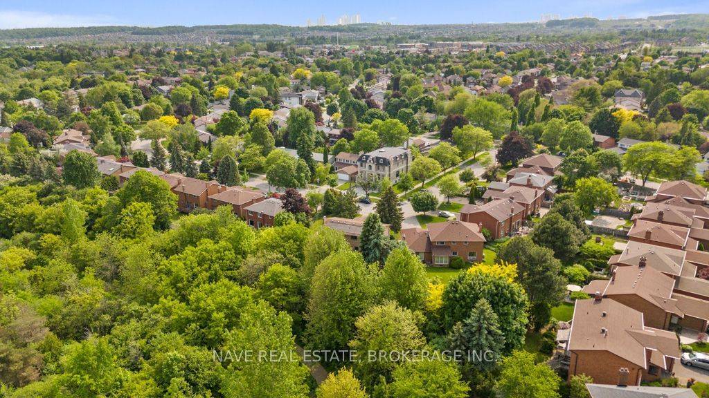 Richmond Hill, ON L4C 5L5,59 Sanderson CRES