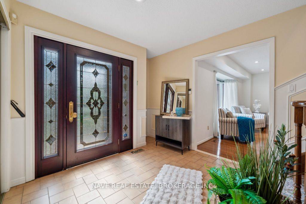 Richmond Hill, ON L4C 5L5,59 Sanderson CRES