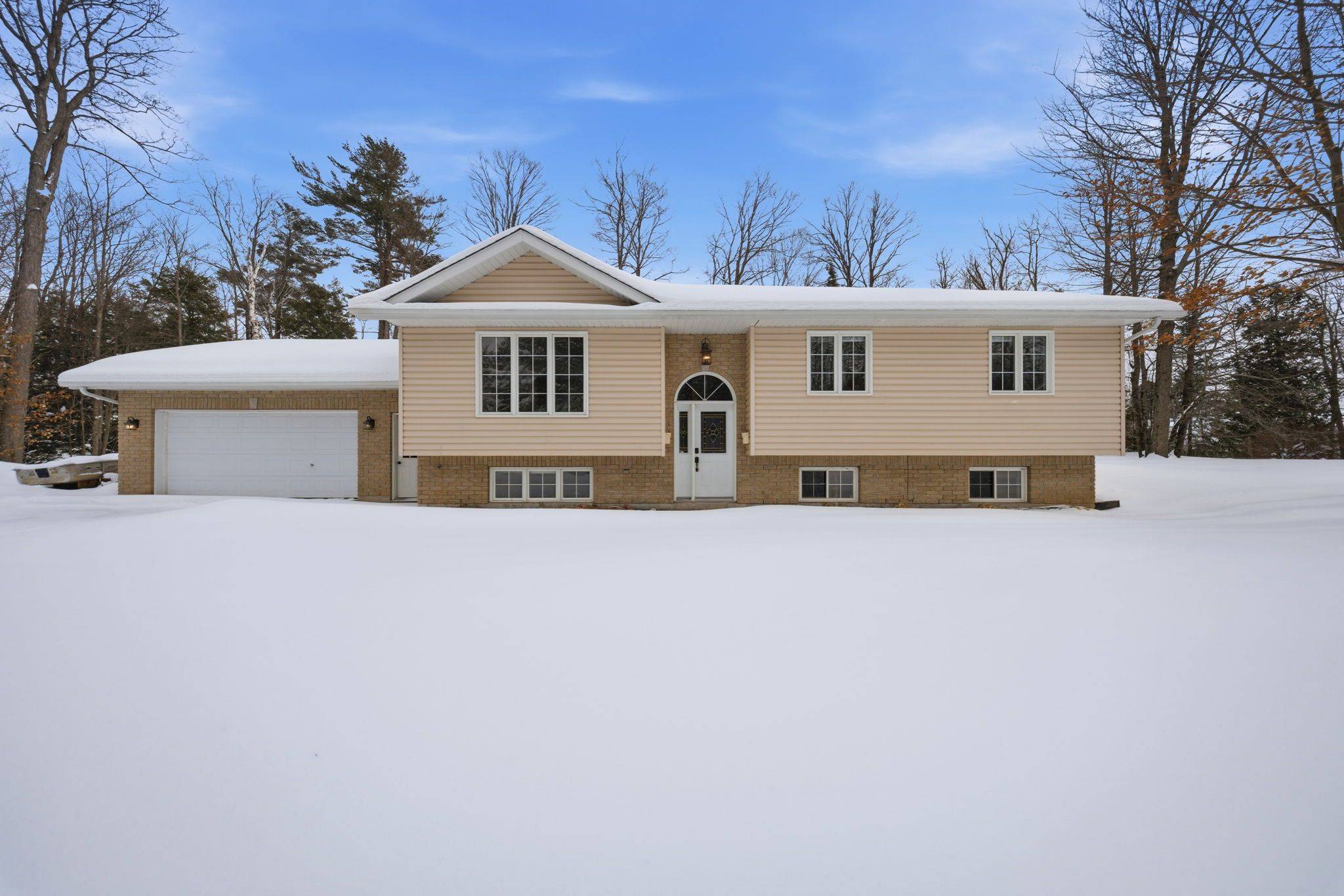 Kawartha Lakes, ON L0A 1K0,280 Porter RD