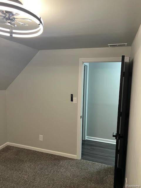 Detroit, MI 48235,18499 Robson ST