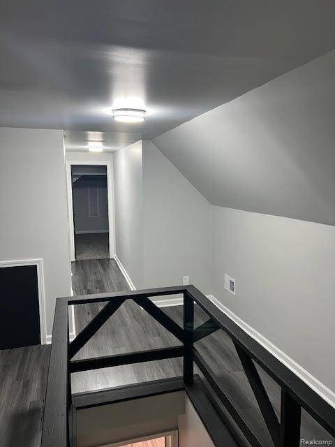 Detroit, MI 48235,18499 Robson ST