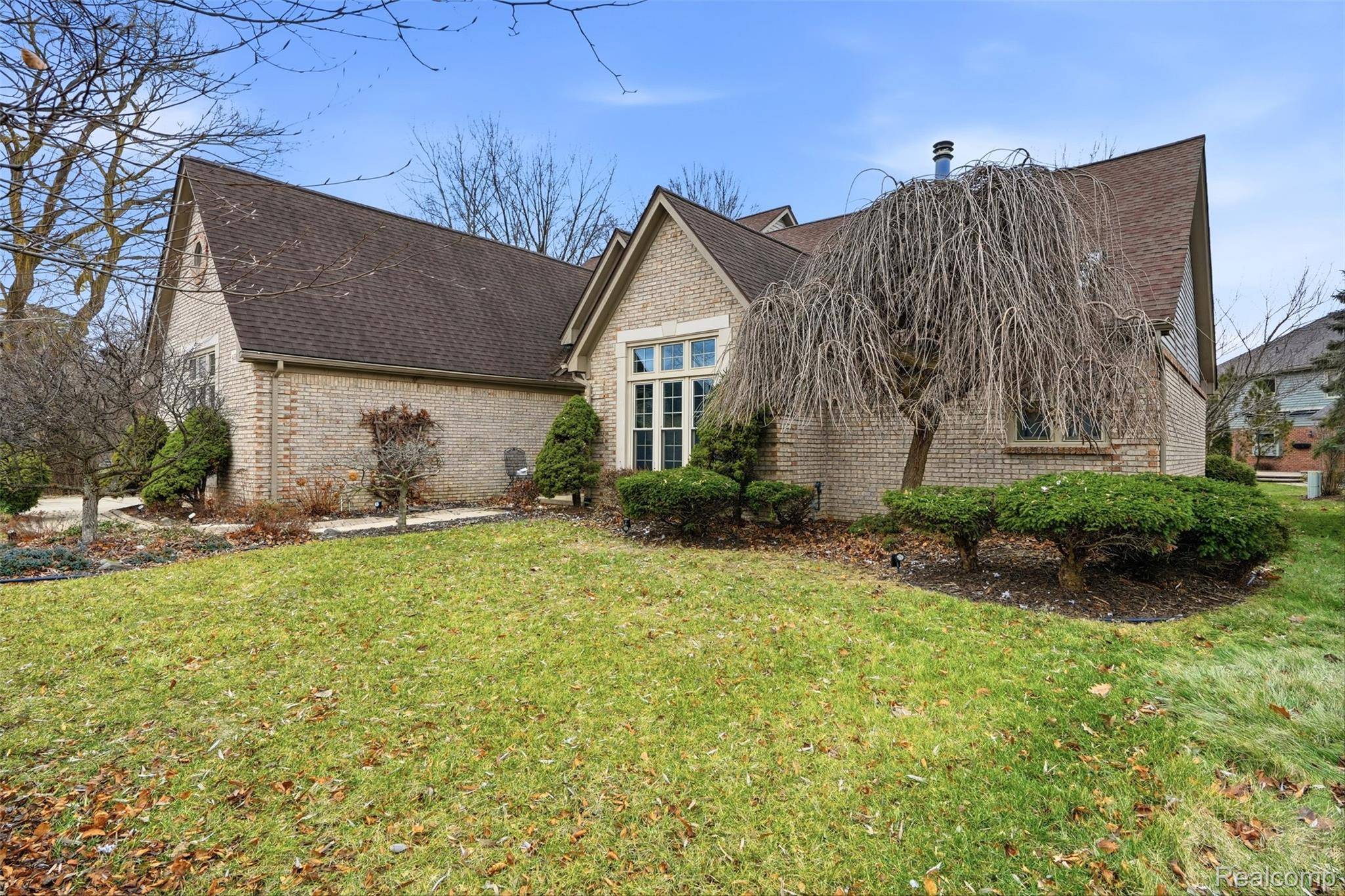 Sterling Heights, MI 48314,42739 Pond View DR