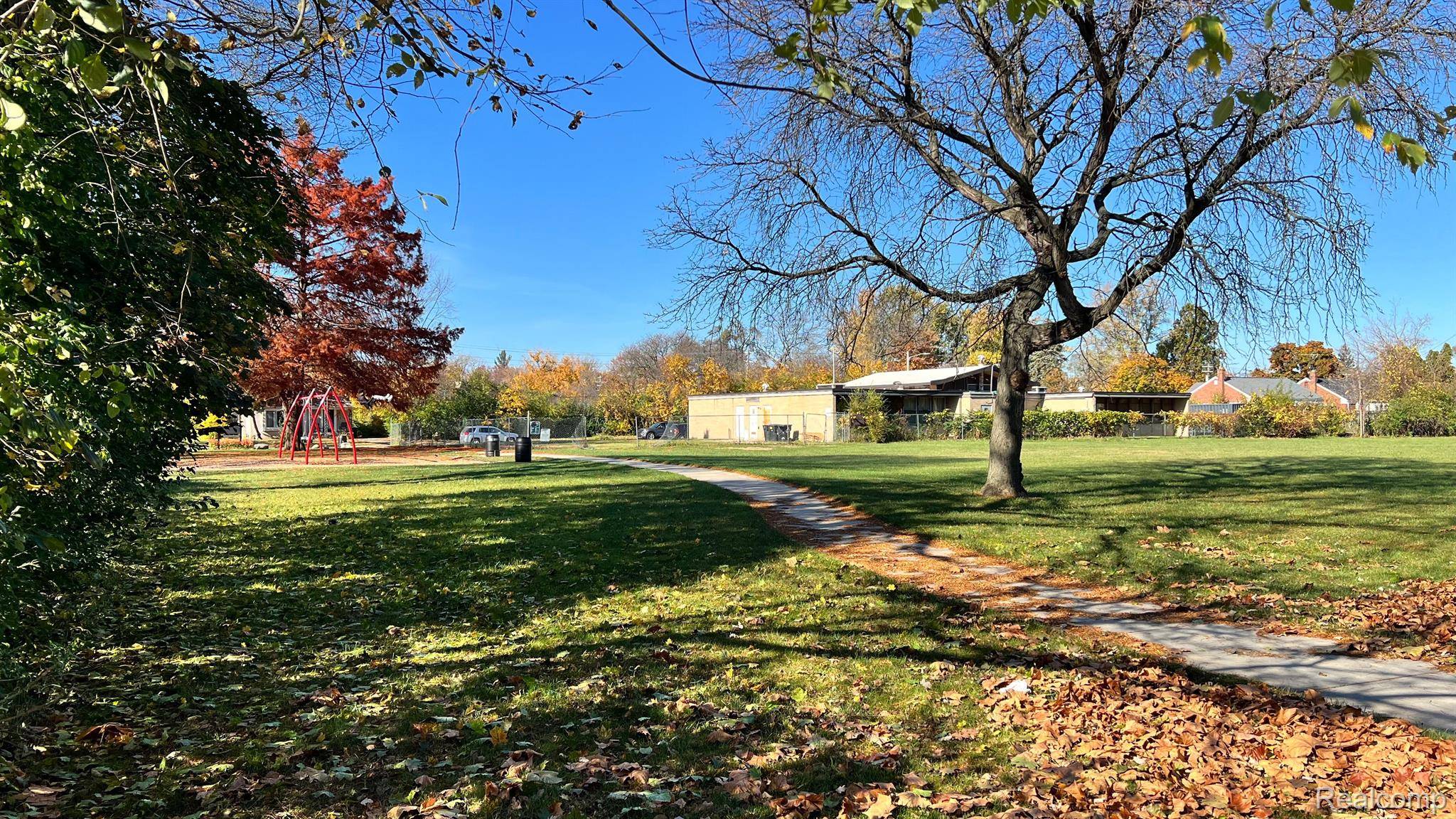 Detroit, MI 48219,19229 APPLETON ST