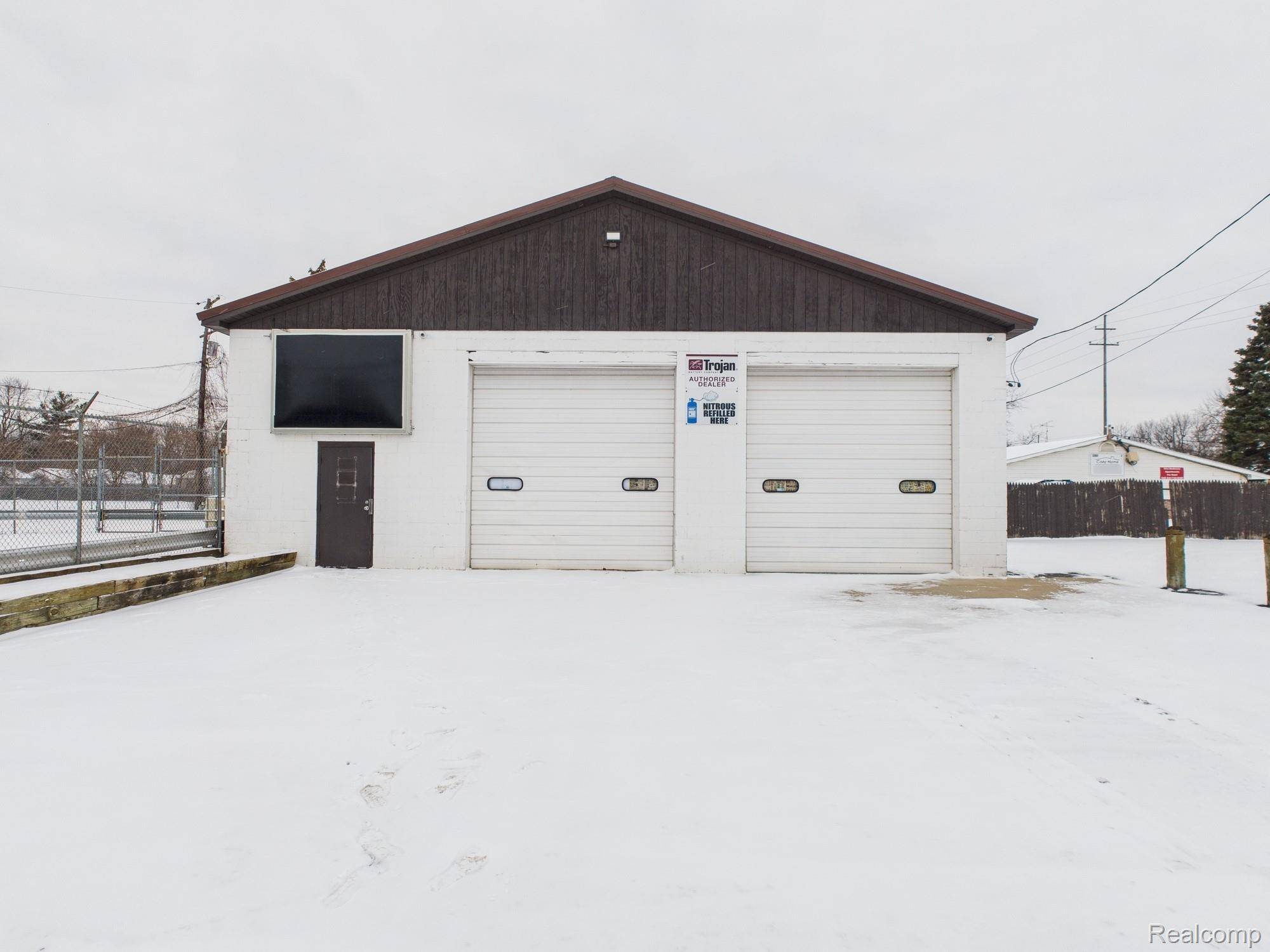 Flint, MI 48506,3220 Western RD