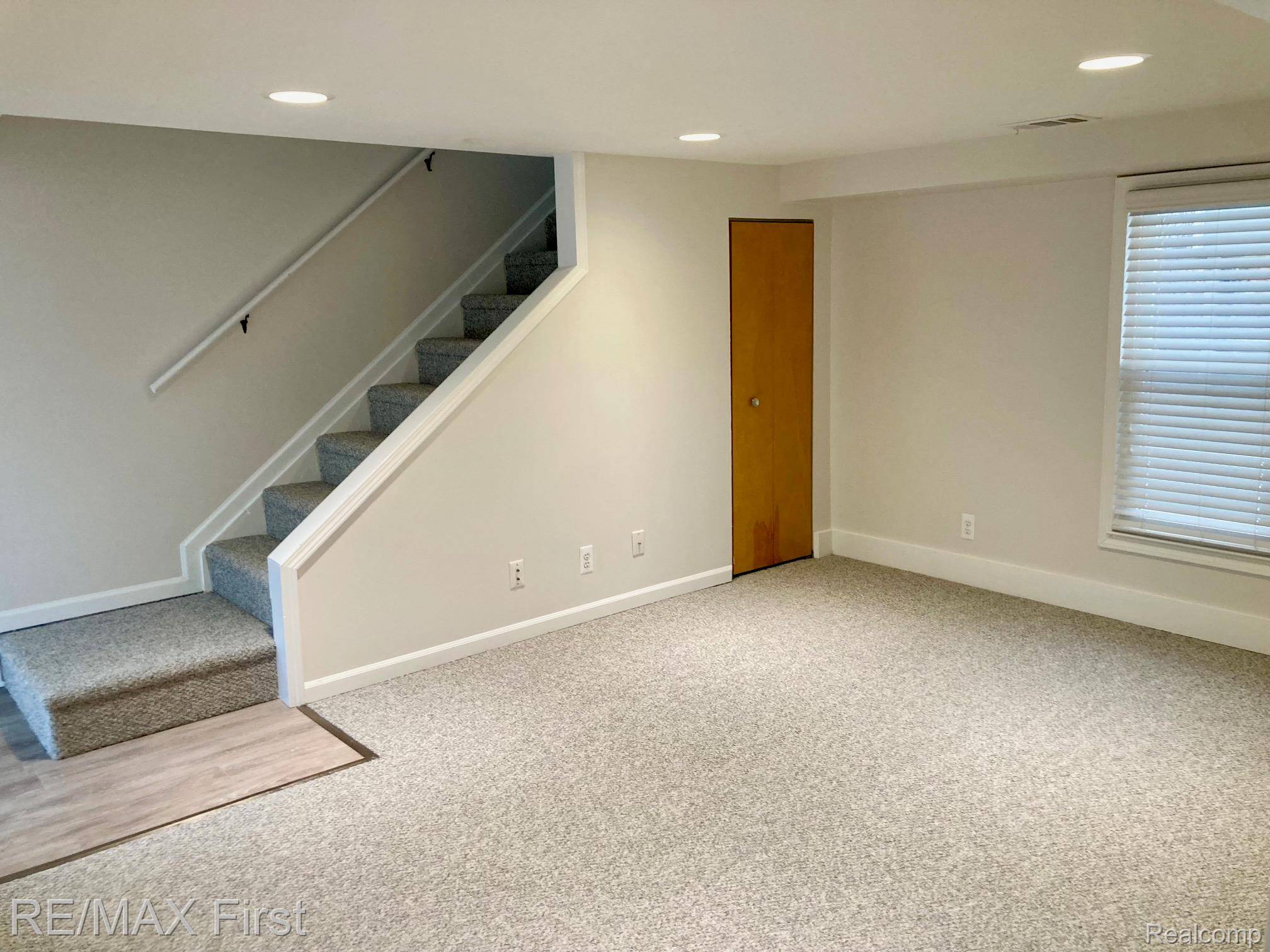 Royal Oak, MI 48067,611 Fairgrove AVE