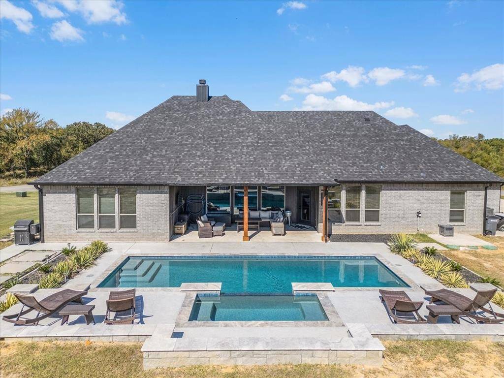 Weatherford, TX 76088,1047 Twin Creeks Drive