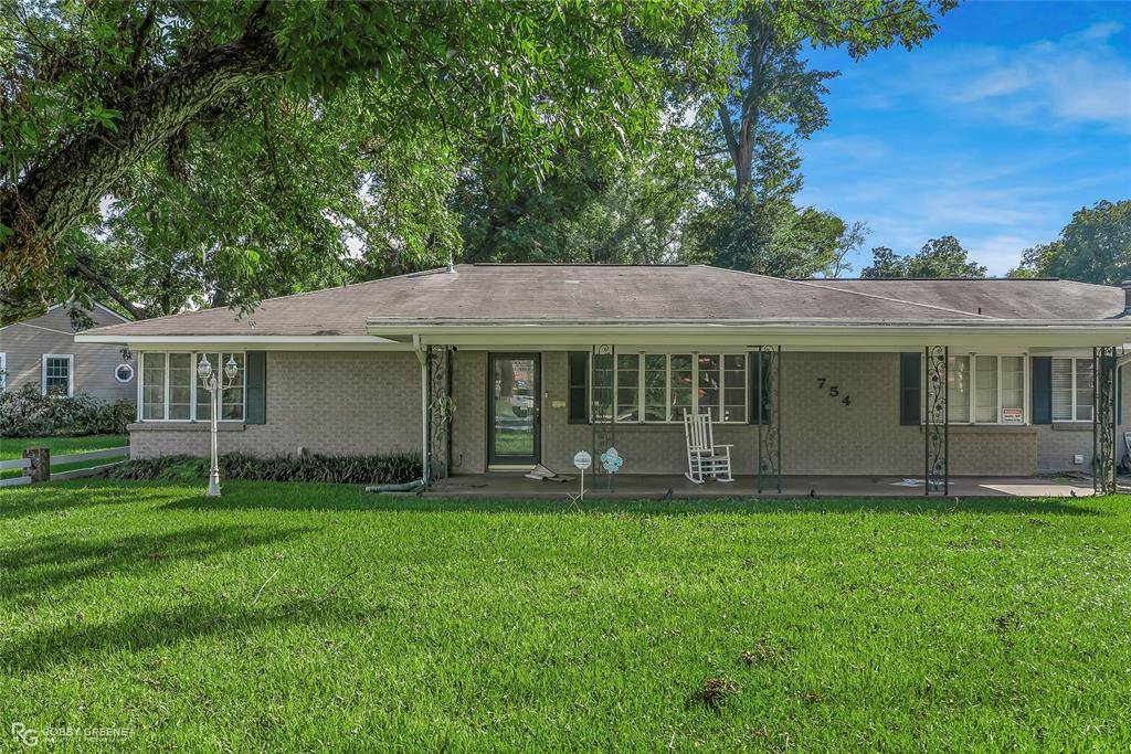 Shreveport, LA 71105,754 E Kings Highway