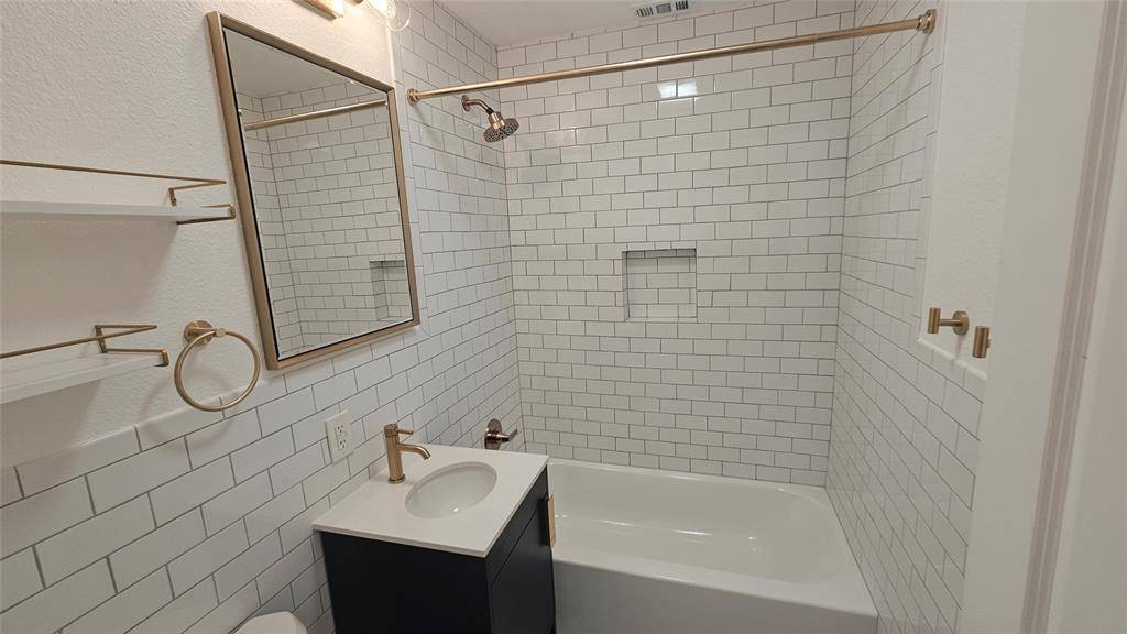 Fort Worth, TX 76133,4257 Cherokee Trail