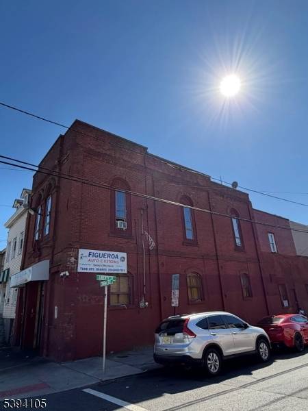 Paterson City, NJ 07522,71 Wayne Ave