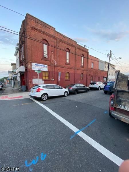 Paterson City, NJ 07522,71 Wayne Ave