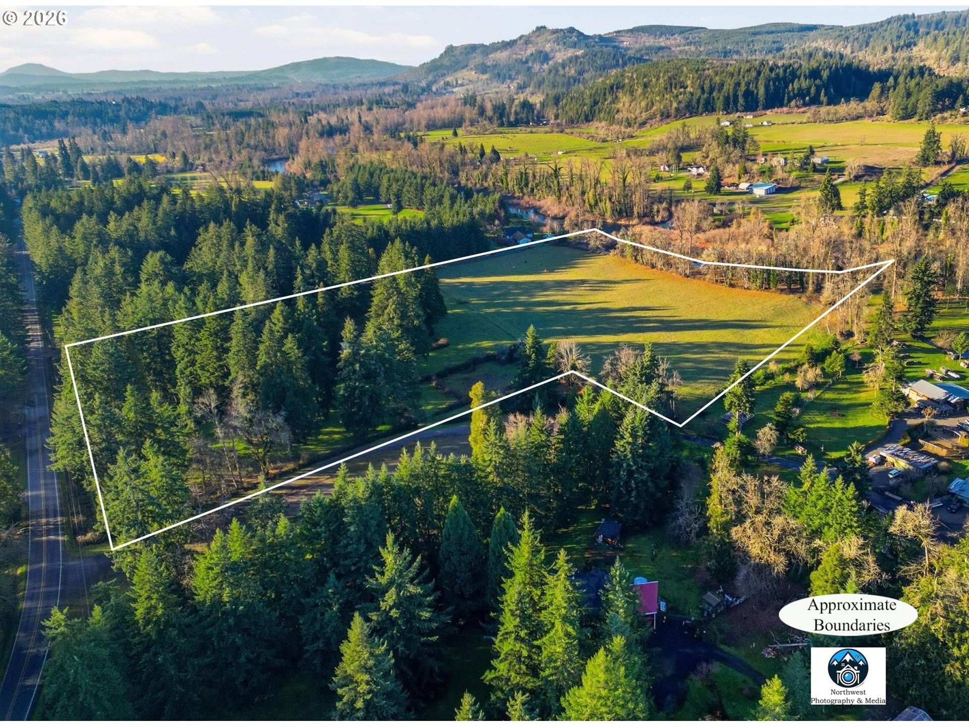 38961 PLACE RD, Fall Creek, OR 97438