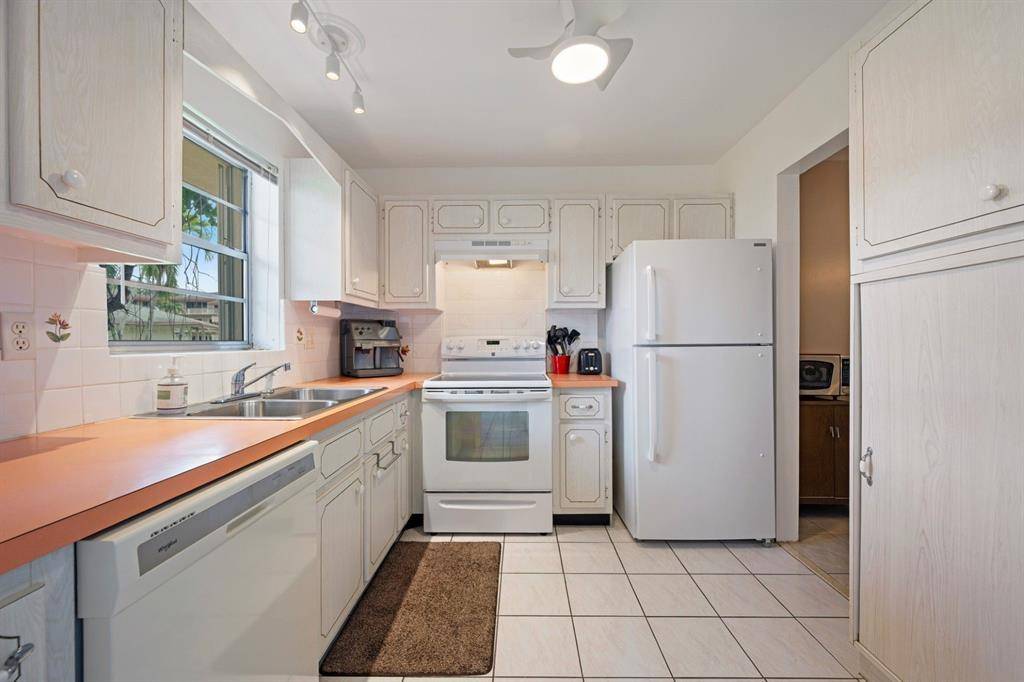 Hollywood, FL 33021,5300 Washington St #108