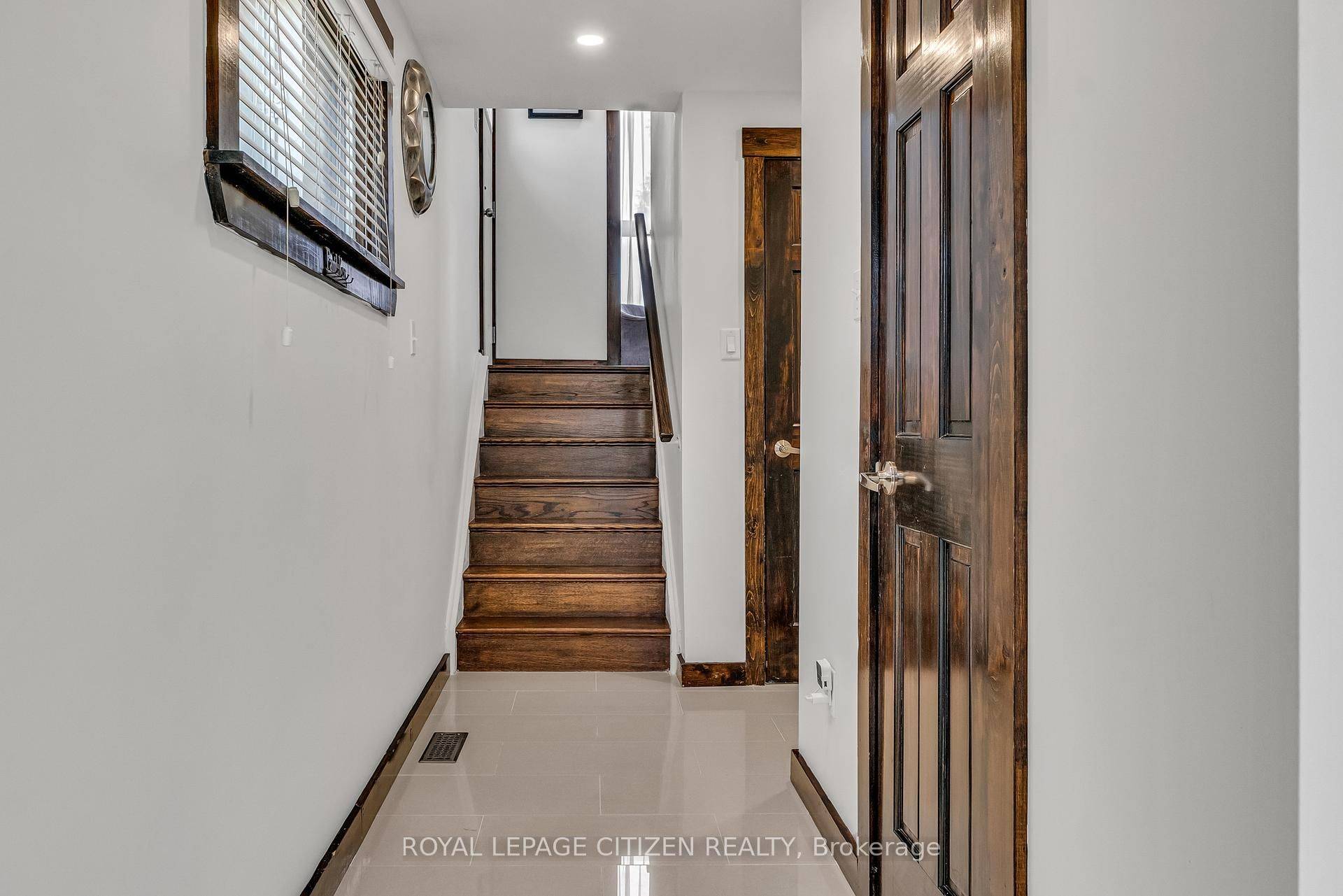 Mississauga, ON L4T 3P7,7567 Wildfern DR