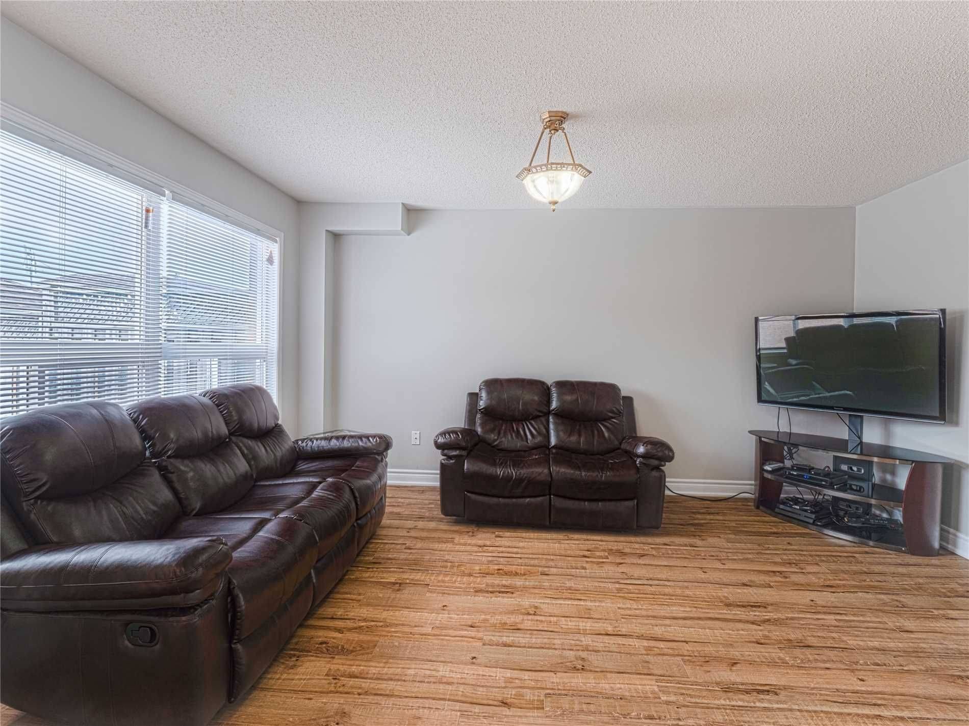 Mississauga, ON L5M 6S8,3235 EQUESTRIAN CRES