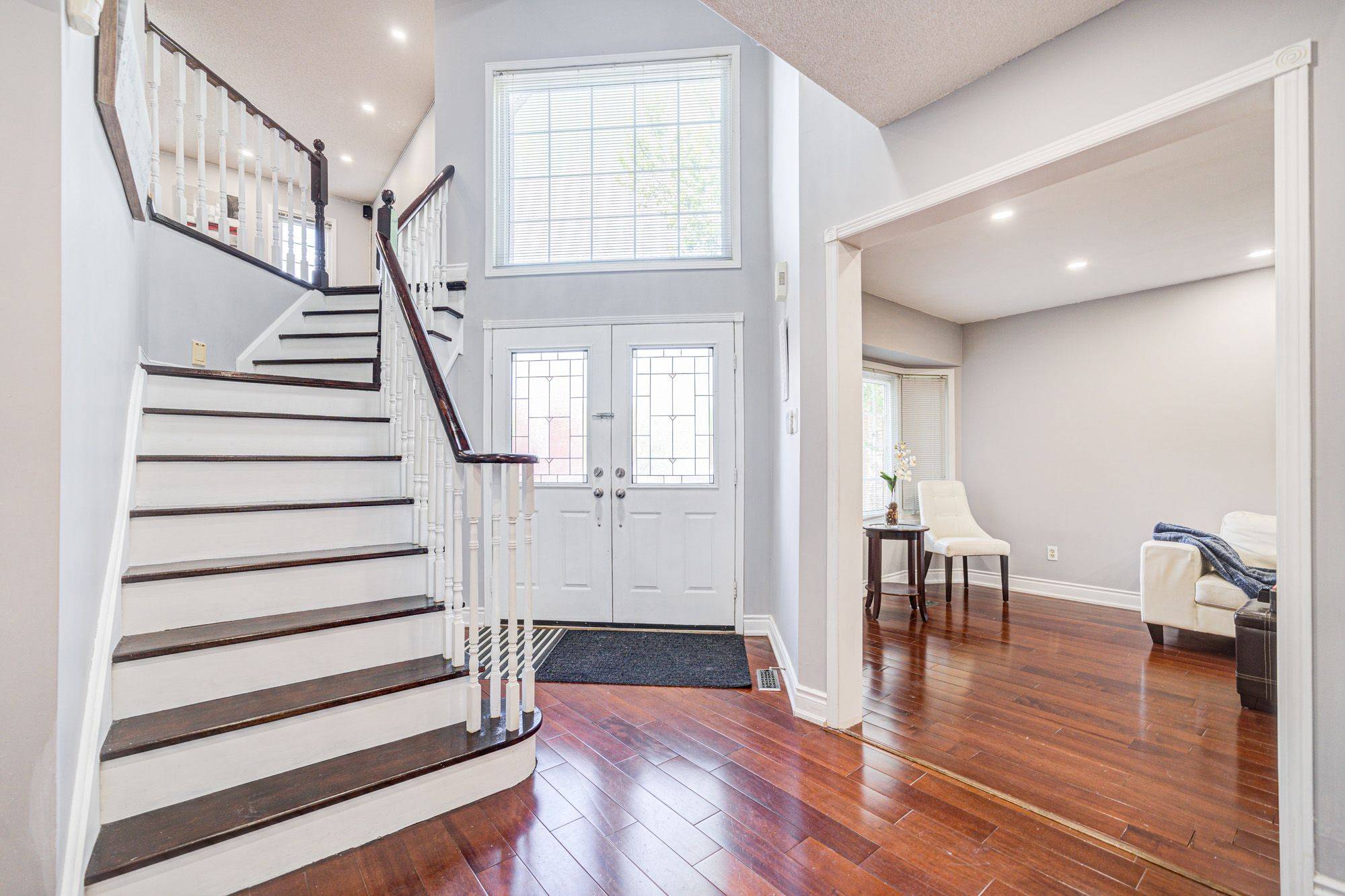 Mississauga, ON L5V 1G9,4781 Crystal Rose DR