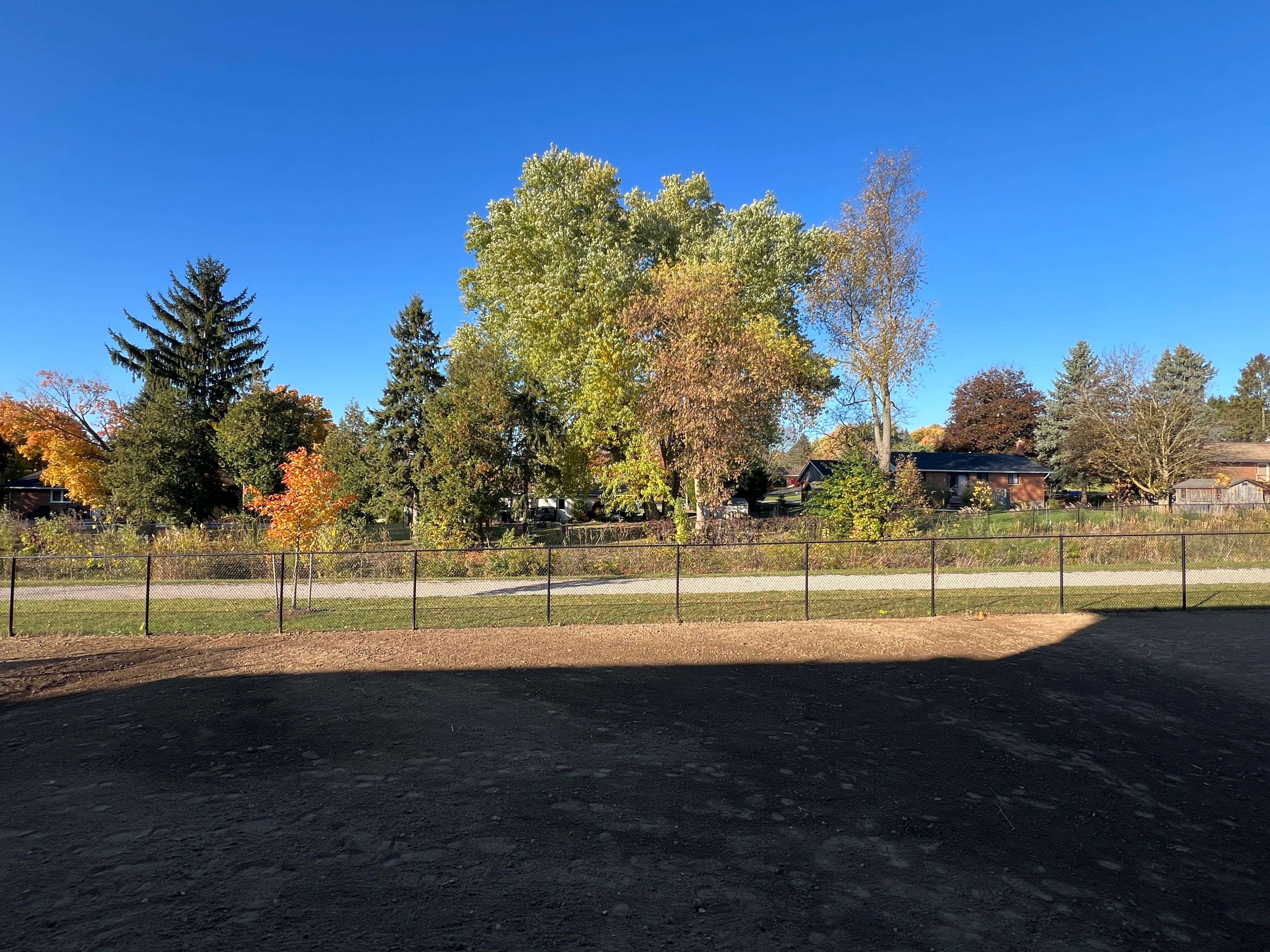 Tillsonburg, ON N4G 0K8,43 Lark ST