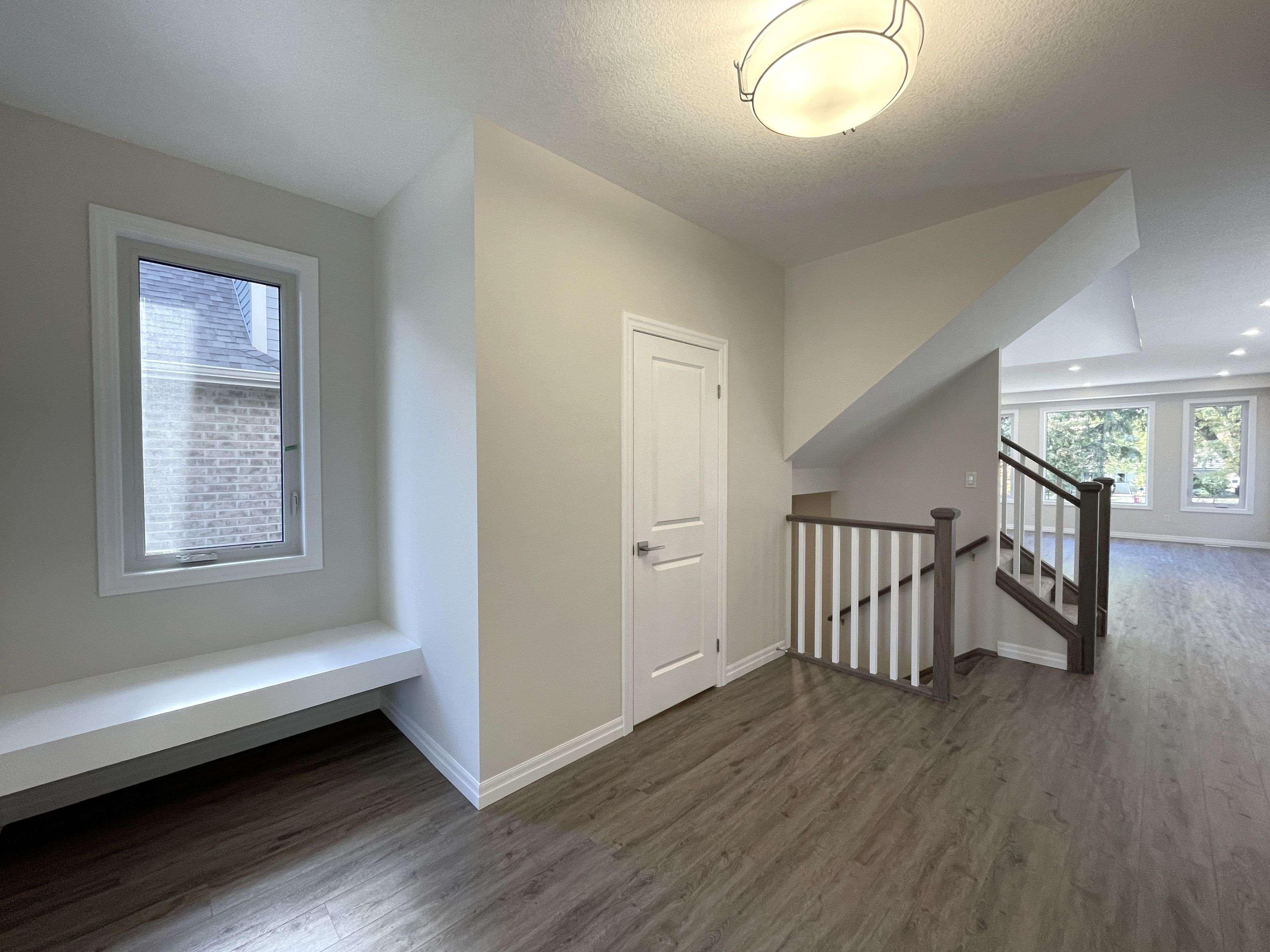 Tillsonburg, ON N4G 0K8,43 Lark ST