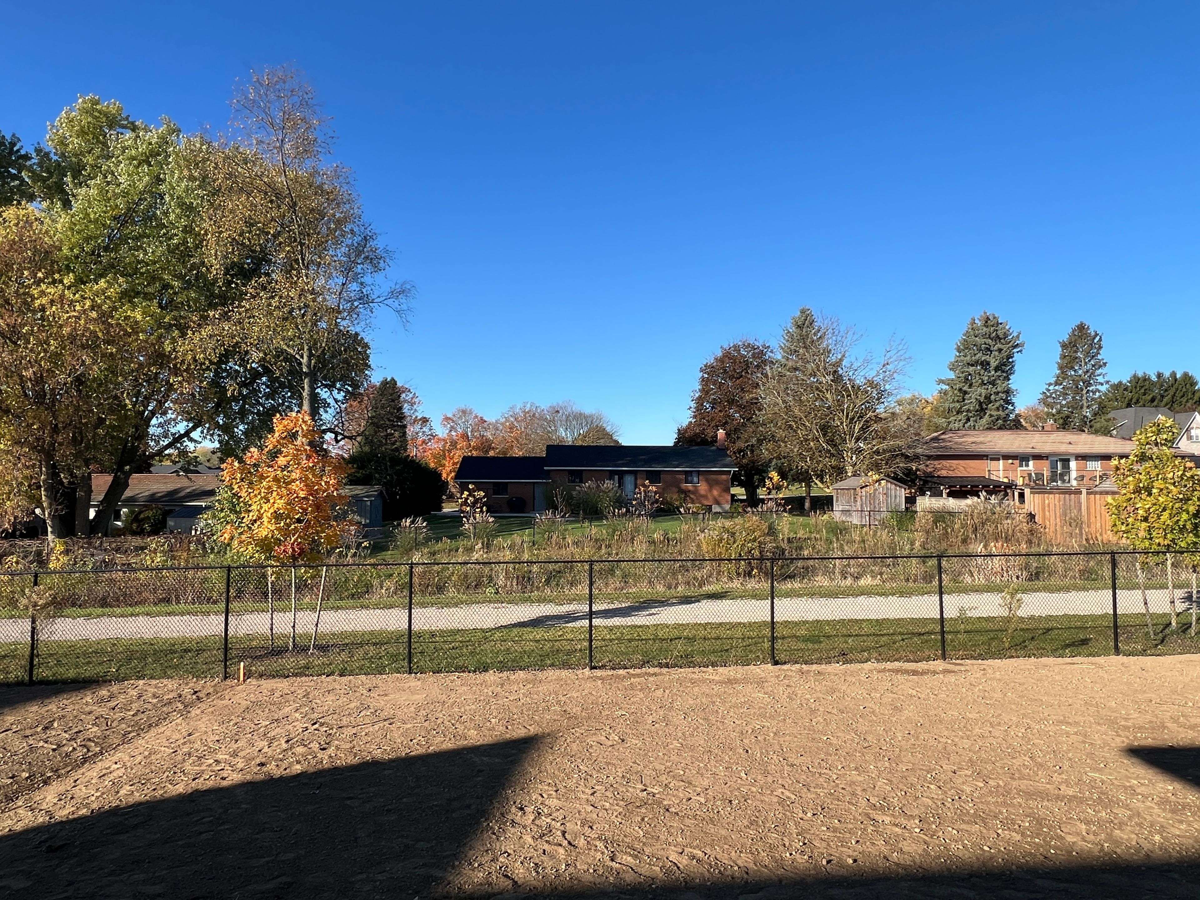 Tillsonburg, ON N4G 0K8,47 Lark ST