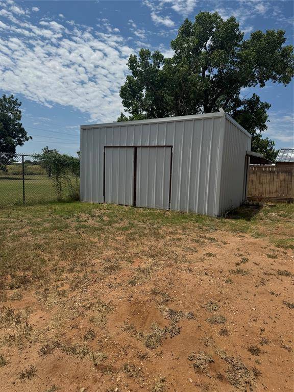 1516 S 8 Street, Chillicothe, TX 79225
