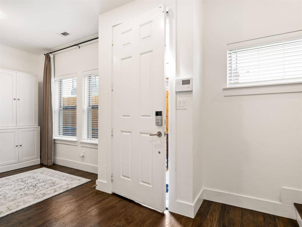 Dallas, TX 75204,4222 Roseland Avenue #102