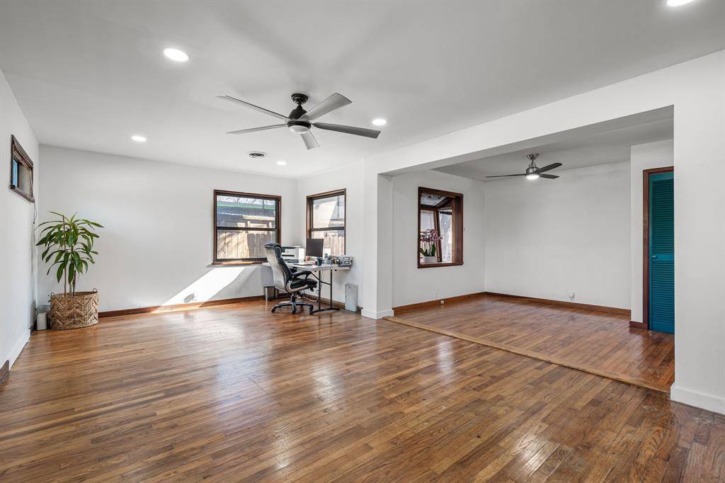 Dallas, TX 75218,8942 Eustis Avenue