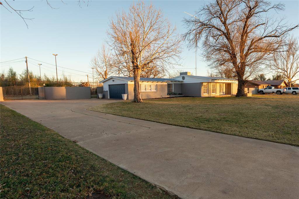 Baird, TX 79504,909 Cherry Street