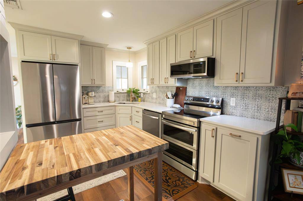 Baird, TX 79504,909 Cherry Street