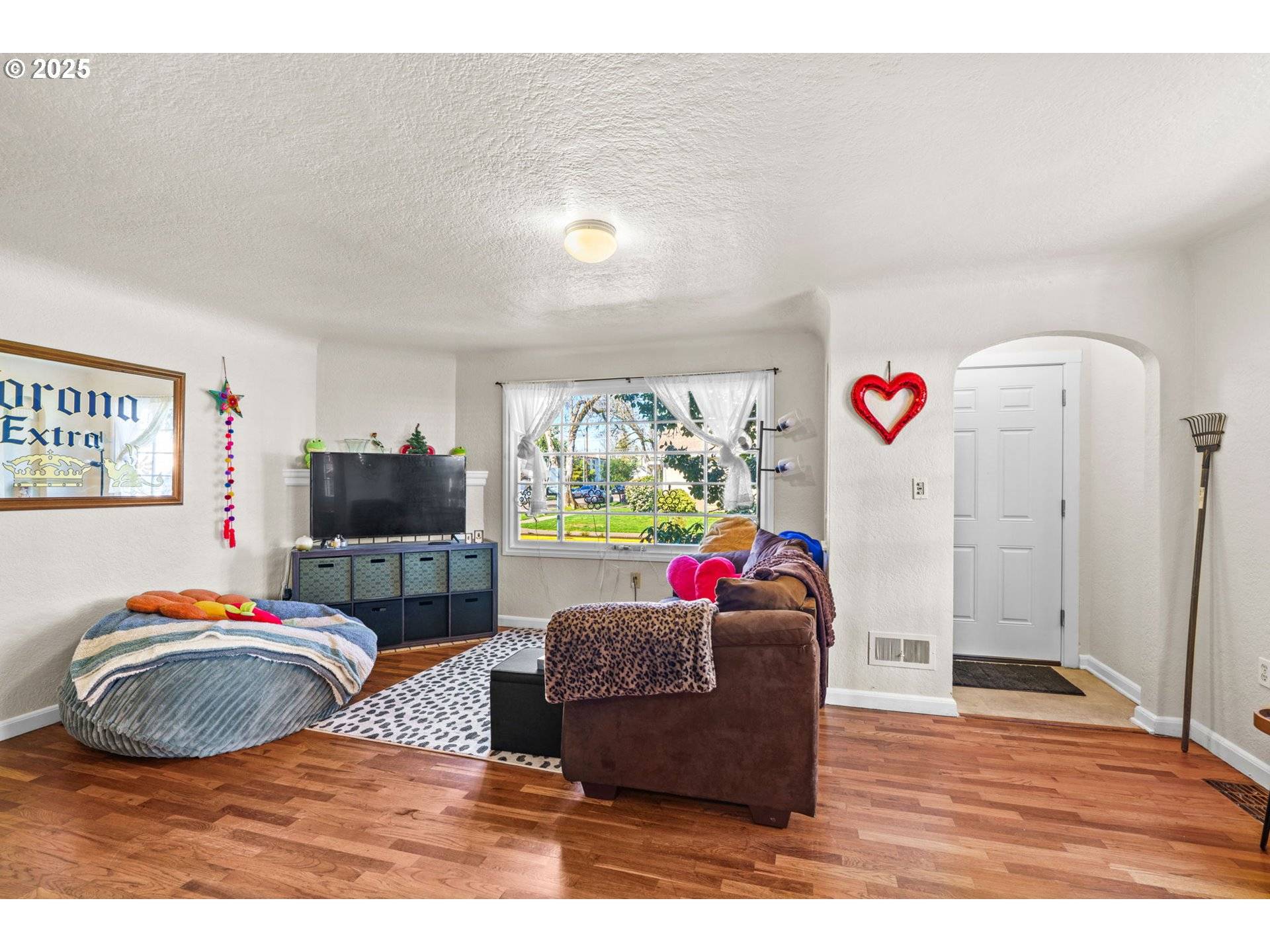 Eugene, OR 97401,508 E 14TH AVE