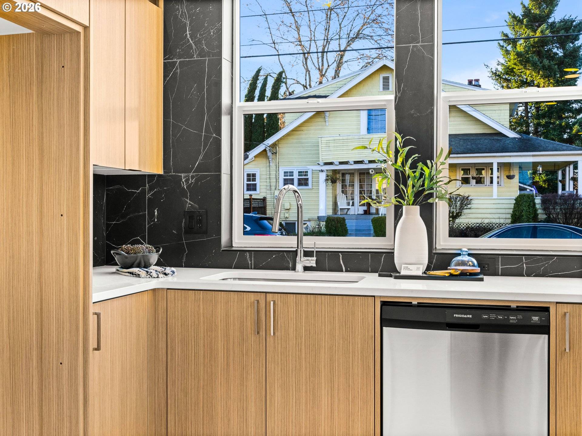 6205 NE Stanton ST, Portland, OR 97213