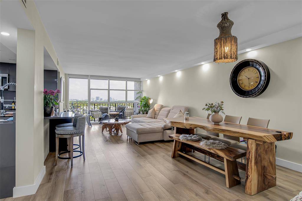 Hallandale Beach, FL 33009,600 Parkview Dr #1029