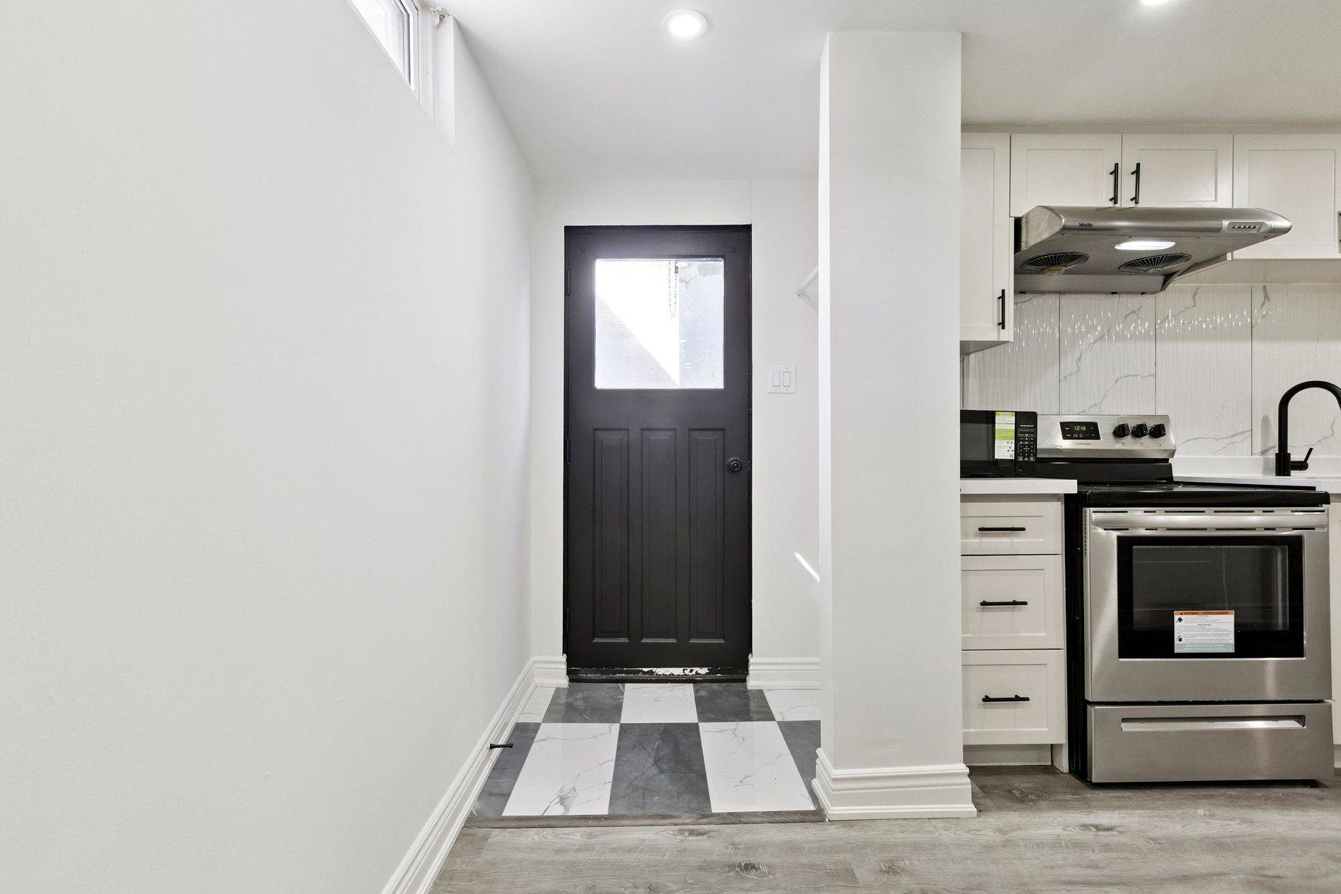 Kitchener, ON N2M 1M7,335 Belmont AVE W #Basement