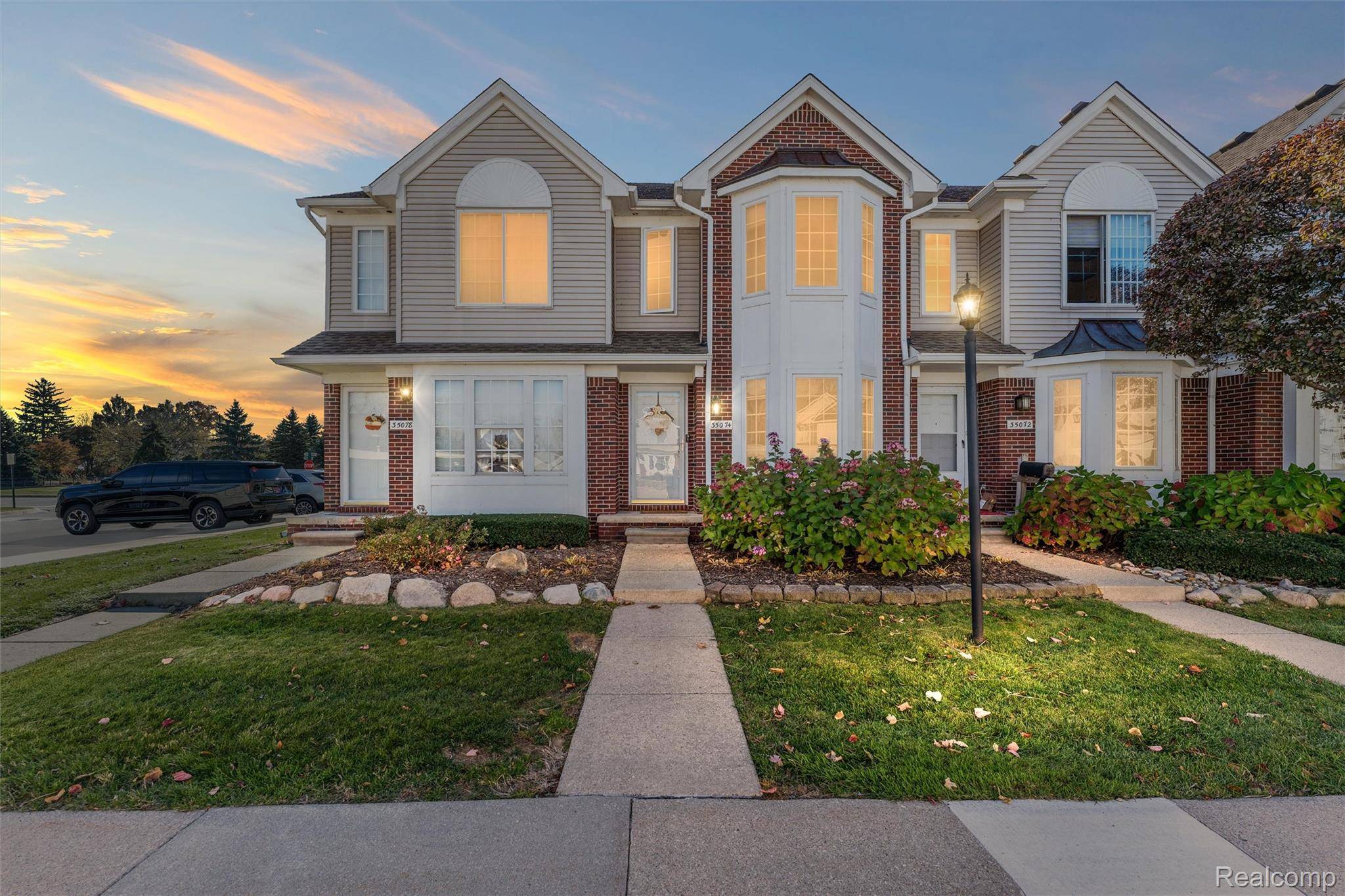 New Baltimore, MI 48047,35074 Windsor DR