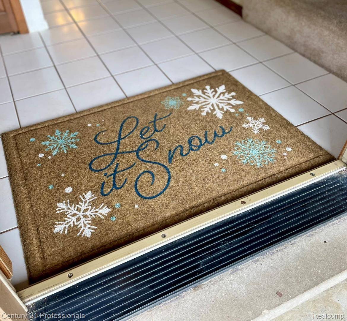 Rochester Hills, MI 48307,726 Baker ST