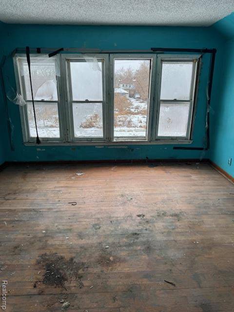 Detroit, MI 48213,14298 Chelsea ST