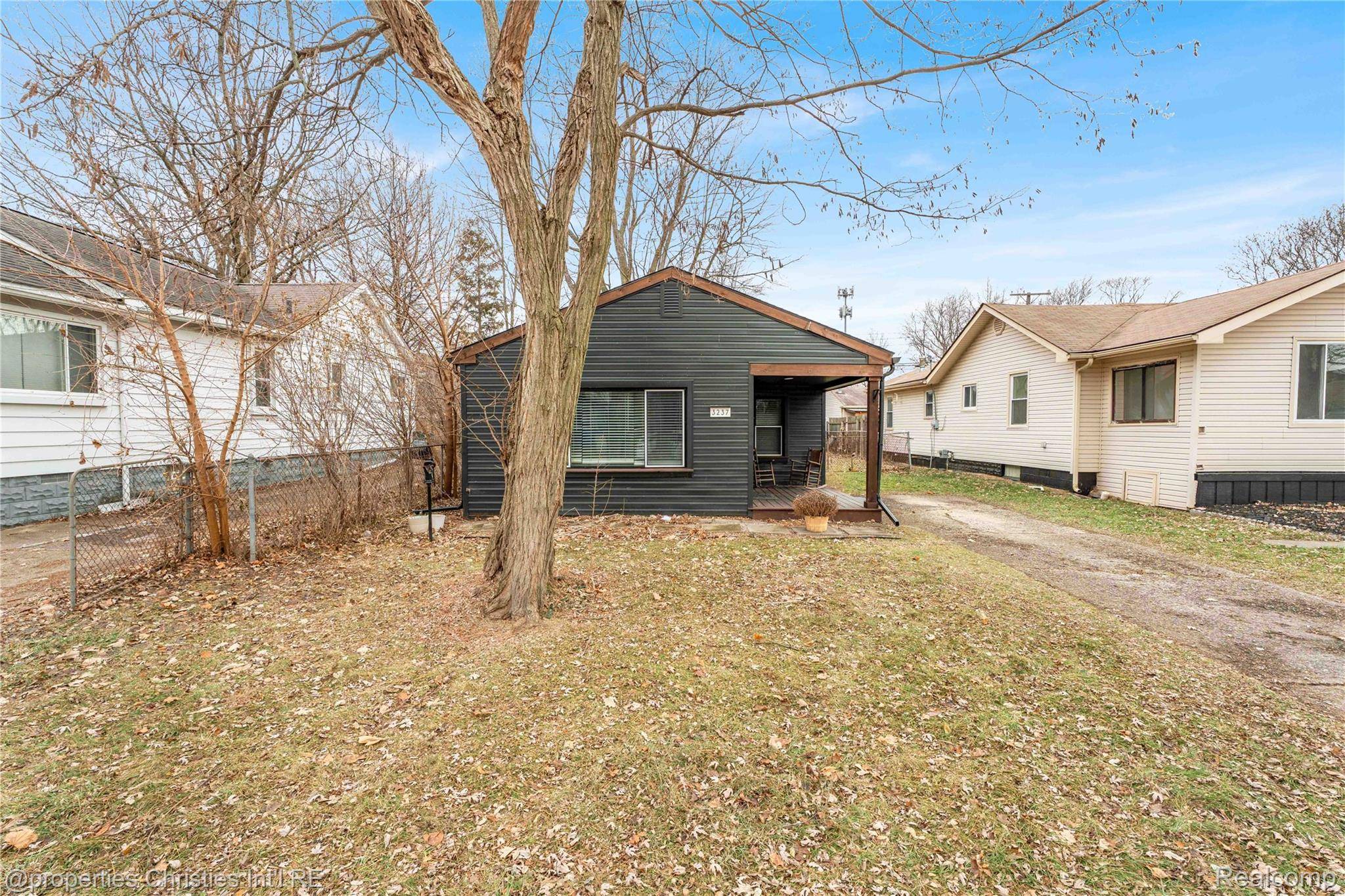 Ferndale, MI 48220,3237 Harris ST