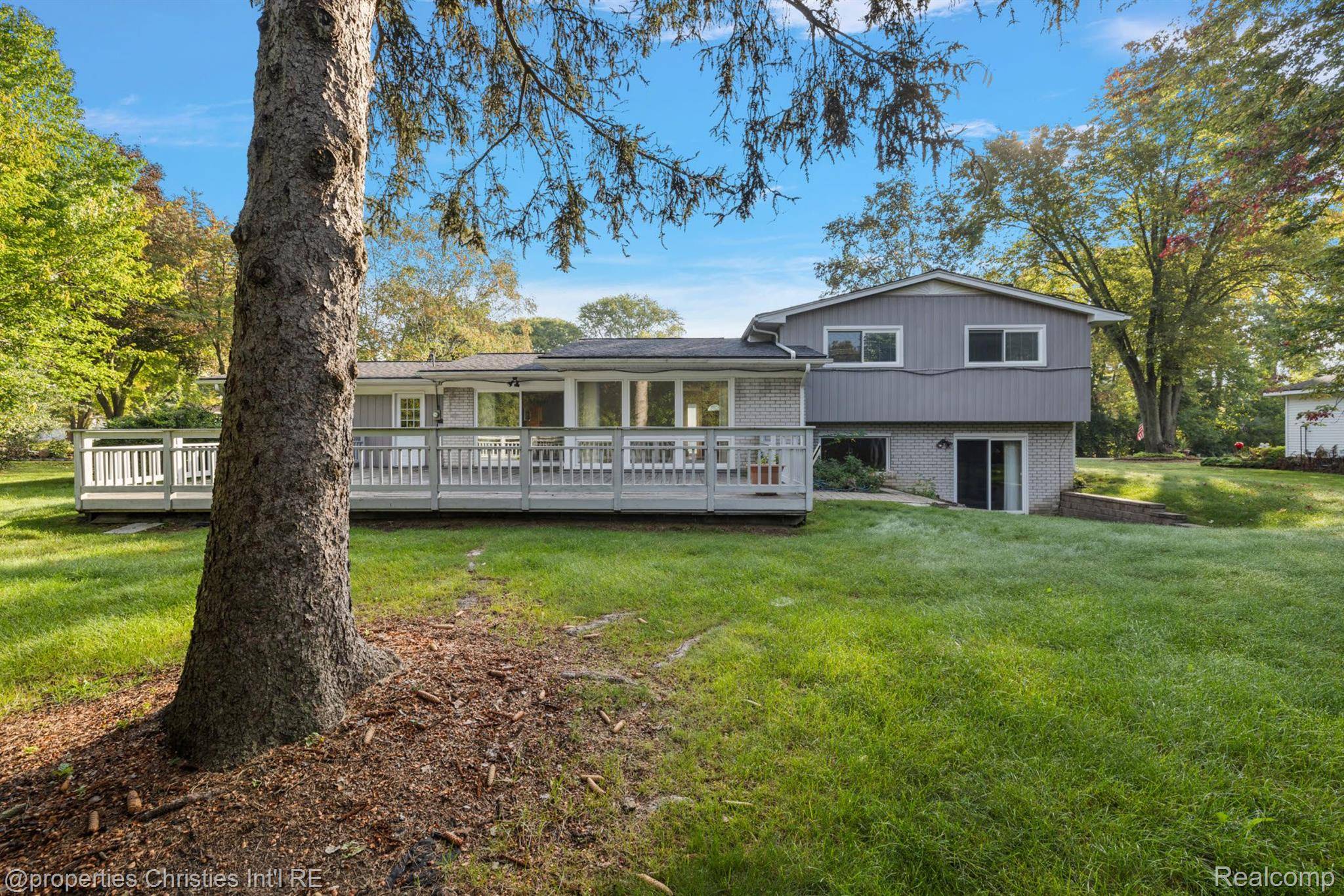 West Bloomfield, MI 48322,7252 STONEBROOK RD N