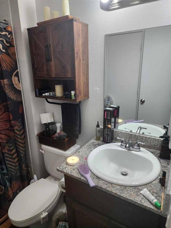 Dallas, TX 75243,9837 Walnut Street #S204