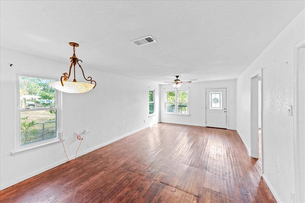 Clifton, TX 76634,239 County Road 1743